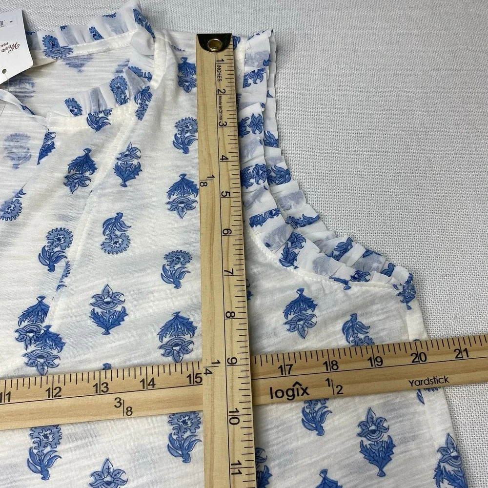 Lucky Brand Sz M Blue White Floral Print Ruffle Split Tie Neck Top Lightweight - Picture 10 of 15